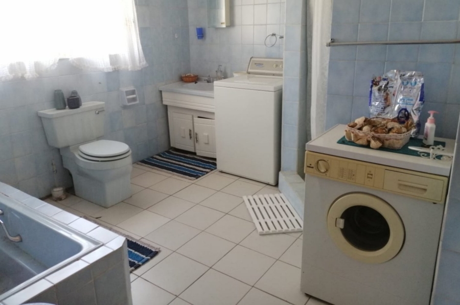 5 Bedroom Property for Sale in Sasolburg Free State